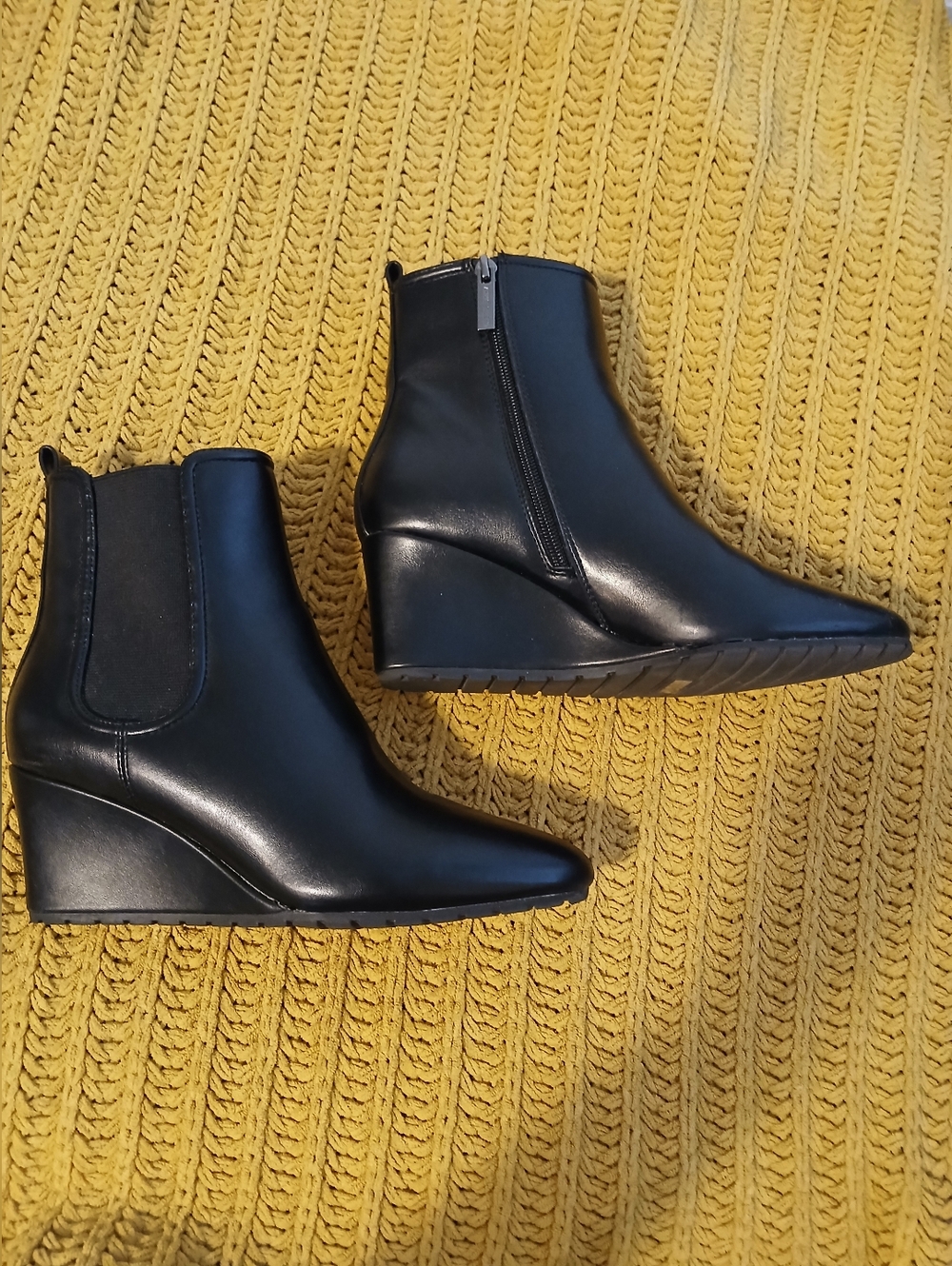 Anne Klein Wedge Bootie, 8.5